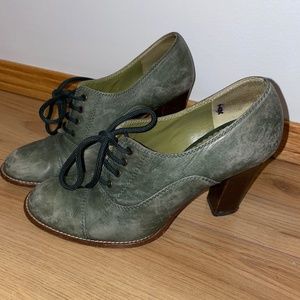 Marc Jacobs Vintage Leather Pumps - sz 7